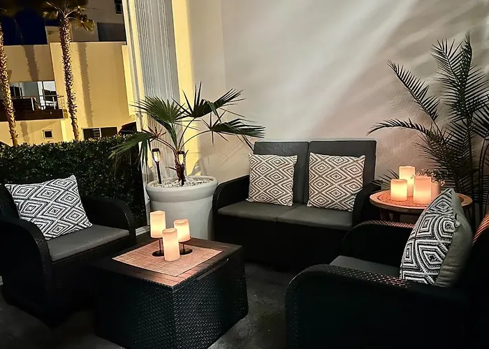 Cozy Get Away With An Incredible Marina Bay View!